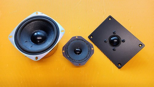 Neuwertige und gebrauchte - , hifi