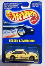 Hot Wheels HOLDEN COMMODORE white - 1991 BLUE CARD International 9713-0400