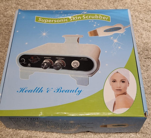 Supersonic skin scrubber pore - skin,