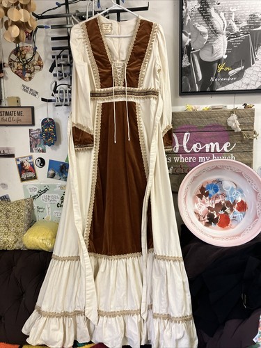 Sweeping boho prairie gunne - sweeping,