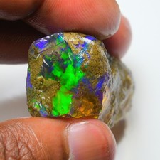 Opal grob 102,30 Ct