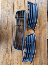 Volkswagen Golf V Jetta Unteres Gitter dreiteilig vorne 1k0853 677c 666 J G 1912