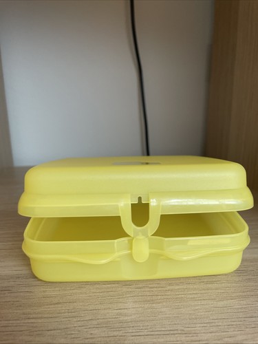 Tuppperware sandwichbox - tuppperware,