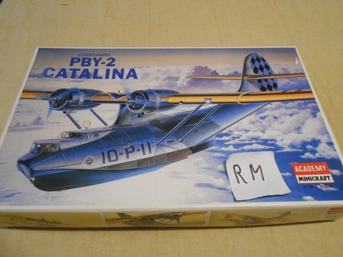 Academy 2122 pby 2 - 1/72, pby-2