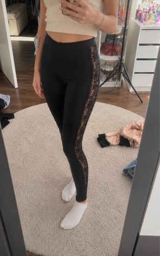 Schwarze leggings mit - schwarze, spitze