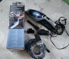 Super Autostaubsauger mit viel Zubehör 12 Volt Anschluss 100Watt