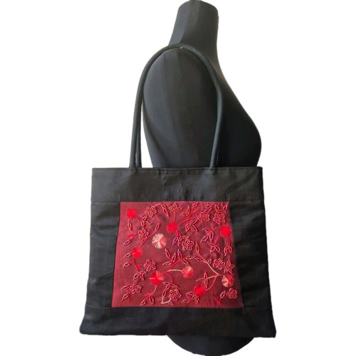 Flache handtasche aus seide - flache,