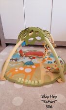 Activity Gym Spieldecke Spielbogen "Safari " von Skip Hop
