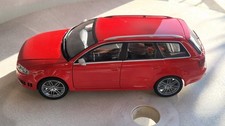 1:18 Audi RS4 Avant