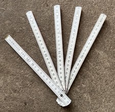 2 m Zollstock, Gliedermaßstab, messen, Maß, tapezieren arbeiten, Werkzeug malern