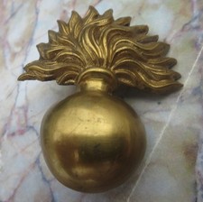 The Grenadier Guards British Army/Military Hat/Cap Badge