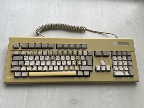 Commodore amiga 2000 2500 - commodore,
