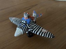 Villeroy und Boch Flugzeug von R. Benedikt mit Katze