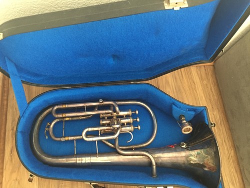 Alt horn - alt-,