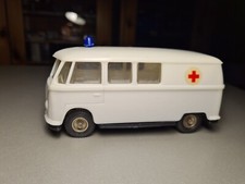 Plasty Spielzeug Kunststoffauto Volkswagen VW T1  Rotes Kreuz Krankenwagen GMA58