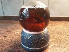 Schneekugel/Spieluhr Hummel