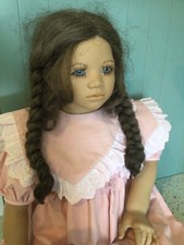 Annette Himstedt „Lona“