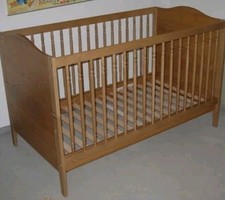 IKEA BABYBETT DIKTAD MIT MATRATZE UMBAUBAR IN KINDERBETT BRAUN 70 X 140CM