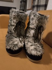 Bart's Deluxe Snowboots Faux