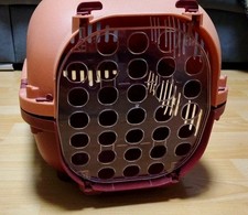 Transportbox für Hunde, Katzen, Kaninchen - Auto Box mit Luftschlitzen