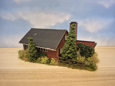 Spur H0 Altes Einfamilienhaus Farblich Aufgearbeite als Mini Diorama, s. Bilder