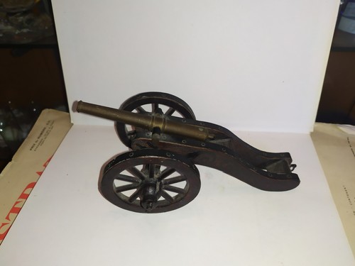 ältere kanone deko museum - Ältere,