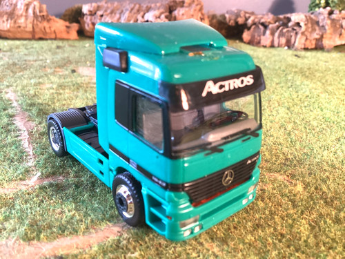 Herpa lkw zugmaschine mercedes - zugmaschine,