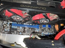 Gainward GTX 570 1280MB NVIDIA GeForce Phantom GDDR5 1,25GB + Gigabyte Mainboard