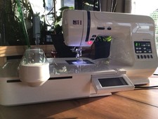 W6 N 3300 Nähmaschine  Exklusive UND Stickeinheit W6 EU 5 - Nähen Und Sticken