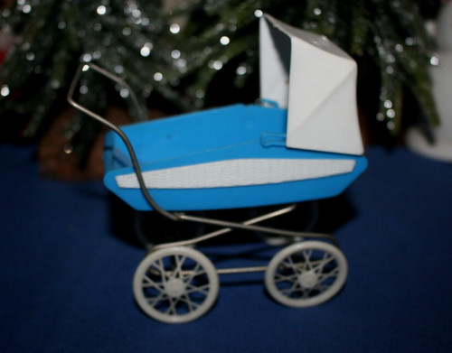 Puppenhaus~Puppenwagen
