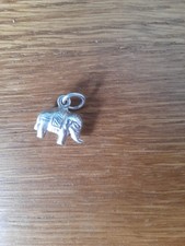 anhänger indischer elefant