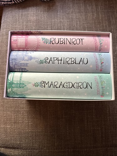 Rubinrot saphirblau - -,