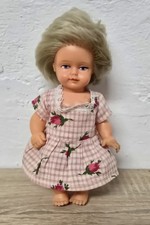 Nette Kunststoff Puppe ES Emil