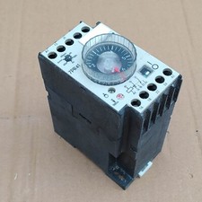 SIEMENS 7PR4140-6FM00 0,6s-60h 220-230V Zeitrelais 7PR41406FM00 Schalter Anlage