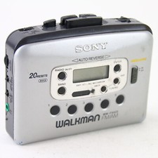 Tragbarer Cassette Player Recorder Sony Walkman WM-FX423 Silber Defekt