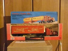 Maisto XXL Getränketruck 1:64 Kenworth SZ Koffer /OLK: CocaCola_Maisto 03
