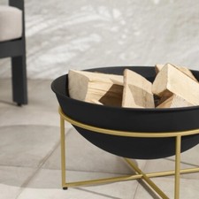 Made.com Josper niedrige kompakte Feuerstelle - schwarz mit Messingrahmen - UVP 165