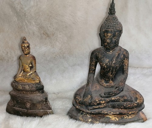 Sehr alte buddha auf lotus - buddha,