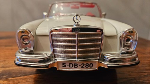 Modellauto mercedes 280 - modellauto,