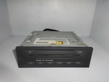 Audi A4 8E B6 2.5 TDI Avant CD Wechsler 8E0035111