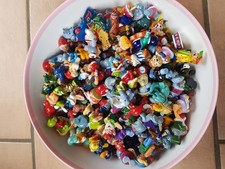 90 x Überraschungs- Ei Figuren Ferrero Sammelfiguren aus dem Ei