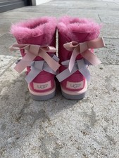 UGG Australia Bailey Bow Boot, Größe 22.5, Pink