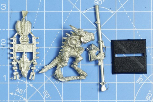 Classic metal saurus temple - classic,