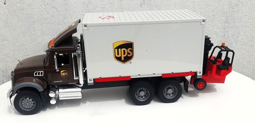 Bruder mack granite ups - bruder,