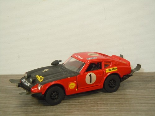 Datsun 240z corgi toys - datsun,