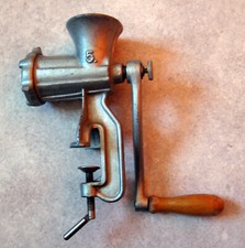 alter Fleischwolf Größe 5