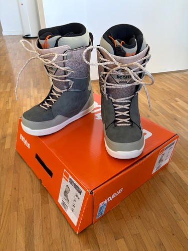 Thirtytwo lashed x - thirtytwo, (32)