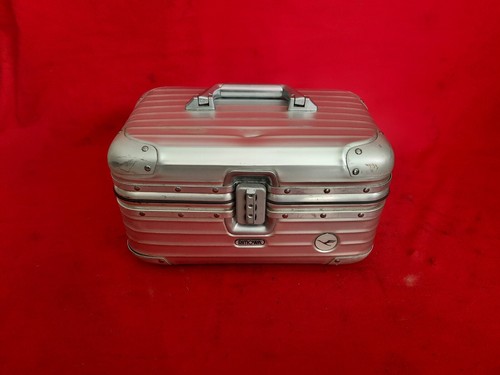 Rimowa lufthansa beauty - rimowa,