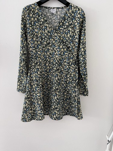 Kleid mit blumenmuster - blumenmuster,