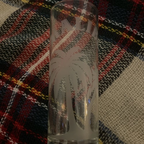 Malibu ananas getränke glas - malibu,